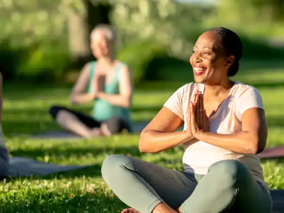 Yoga Penyembuhan Restoratif - Sesi Musim Panas (Blok 5 Kelas)