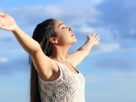 El poder de la respiración: acelera el metabolismo, quema calorías y tonifica.