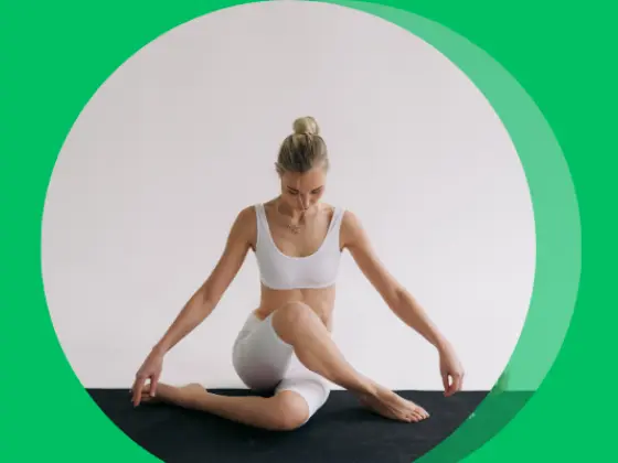 Empowered Vinyasa: โยคะโฟลว์ระดับกลาง